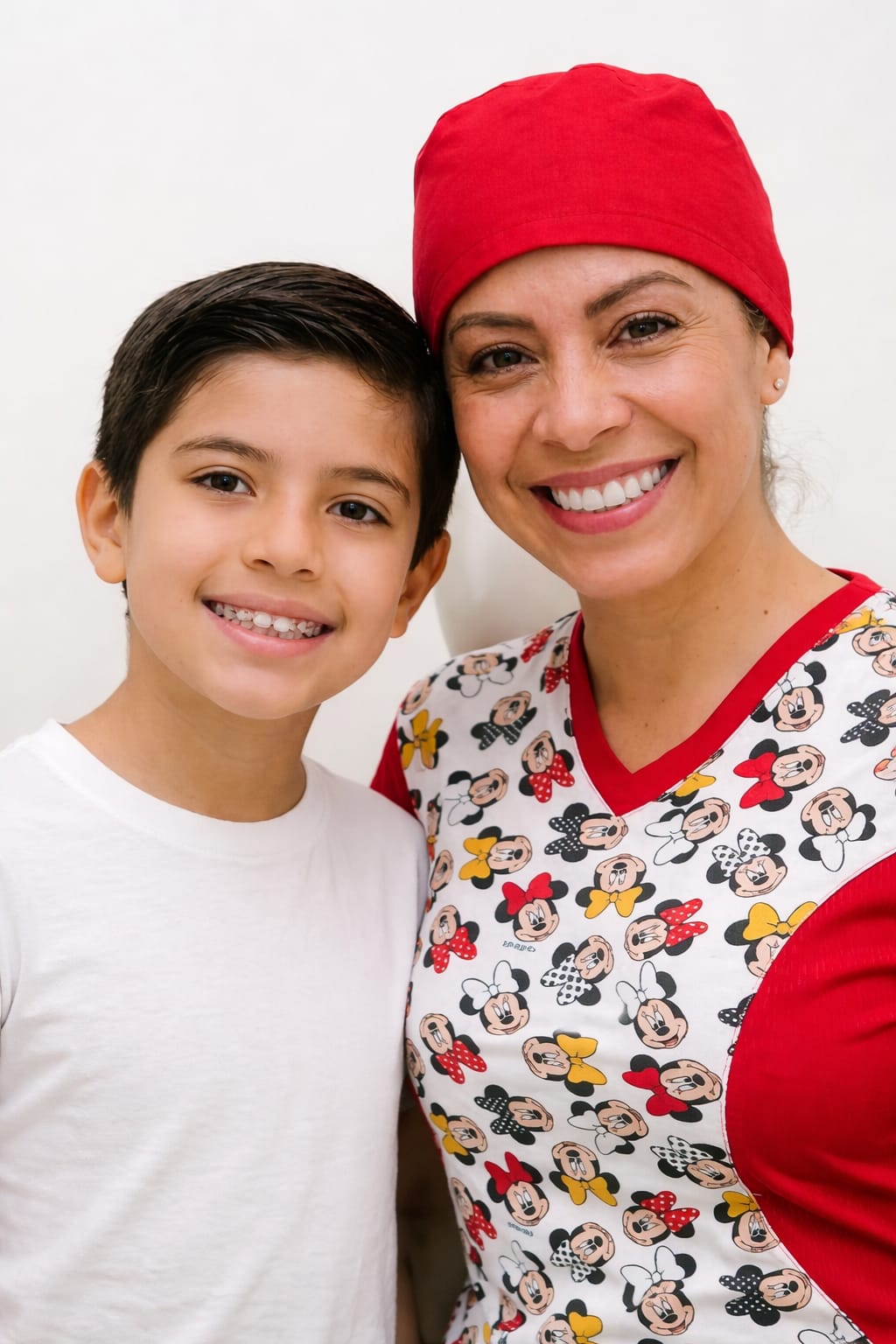 day-care-home-teacher-image-3 ortodoncia brackets dentiniños